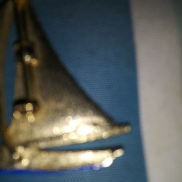 Jonette Jewelry Sailboat Brooch - Picture 6 of 6